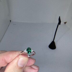 Emerald Green Silver Ring